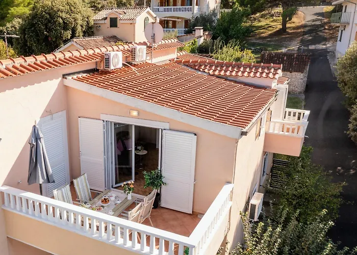 Apartman Lumare Grebastica